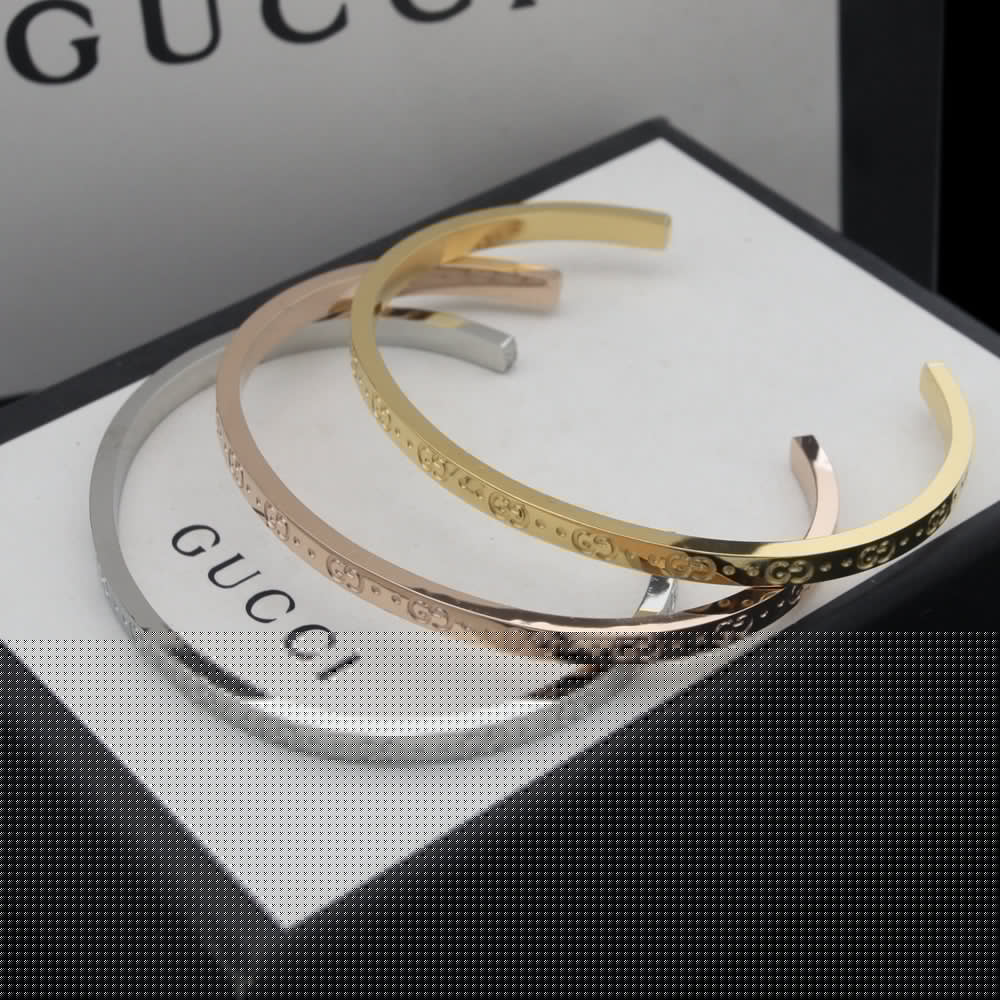18K Double Gucci Icon Open Cuff Bracelet